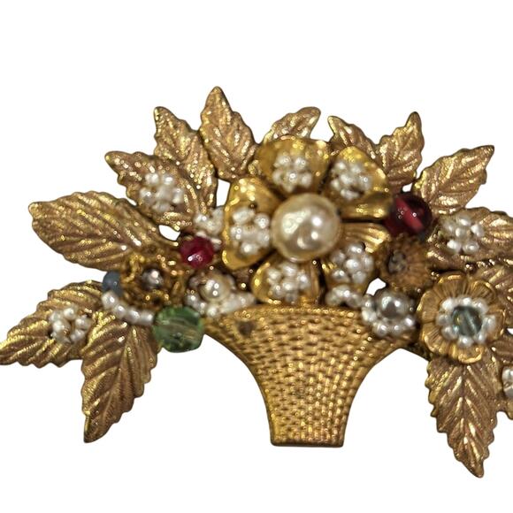 Miriam Haskell signed Vintage Brooch Gold Floral Basket Pin with Detailing - Picture 8 of 11
